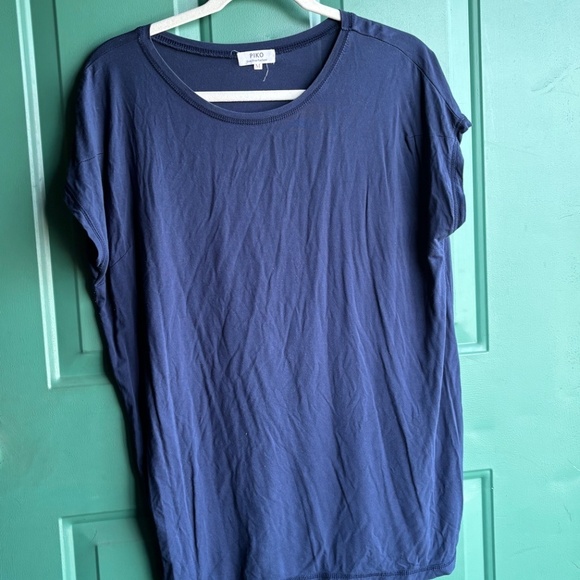 Piko medium navy blue top so soft - Picture 2 of 6